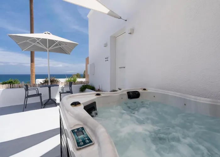 Kamara Sea View Junior * Kamári